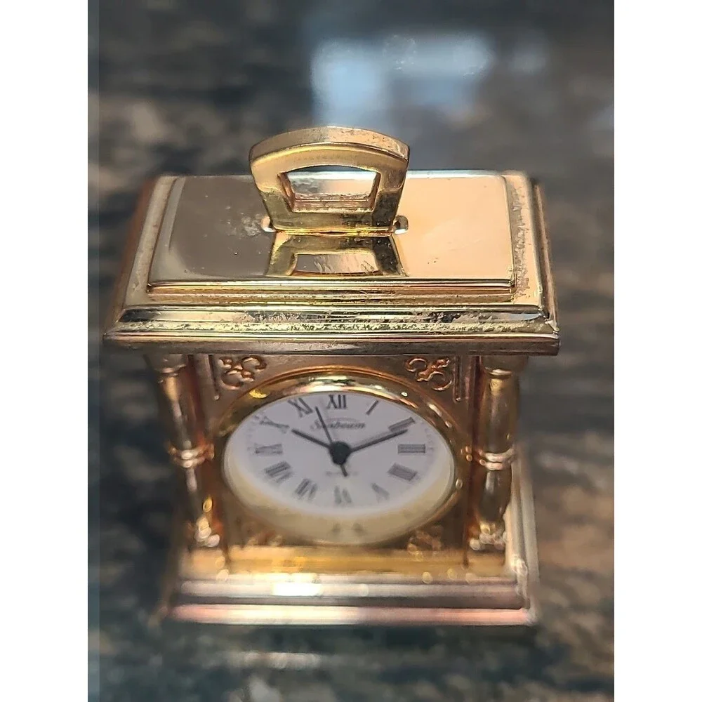 Mini Sunbeam Mantle Clock needs batteries